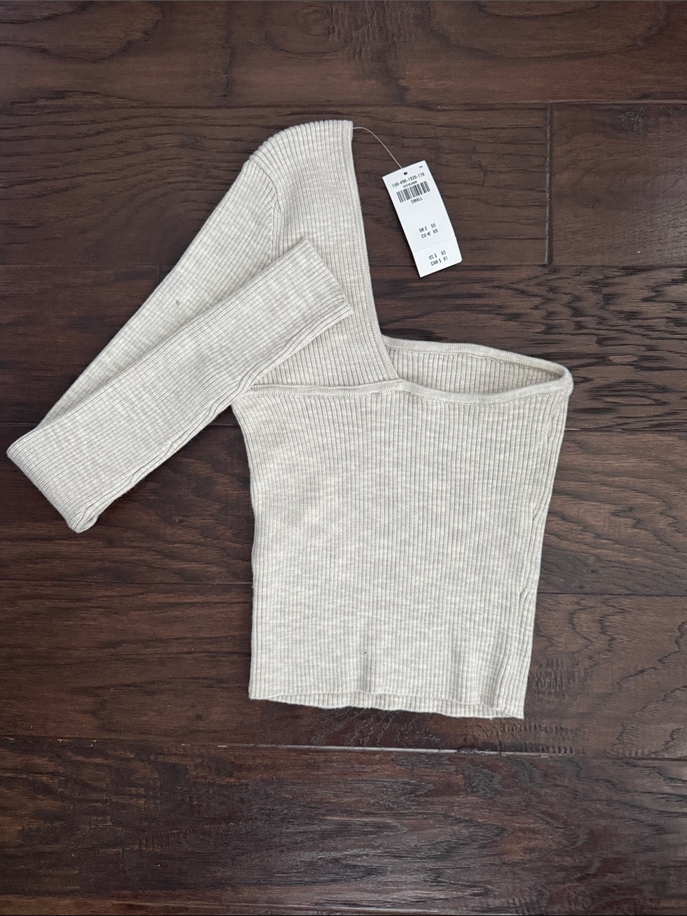 Abercrombie & Fitch One-Shoulder Ribbed Cream Sweater - Picture 6 of 6